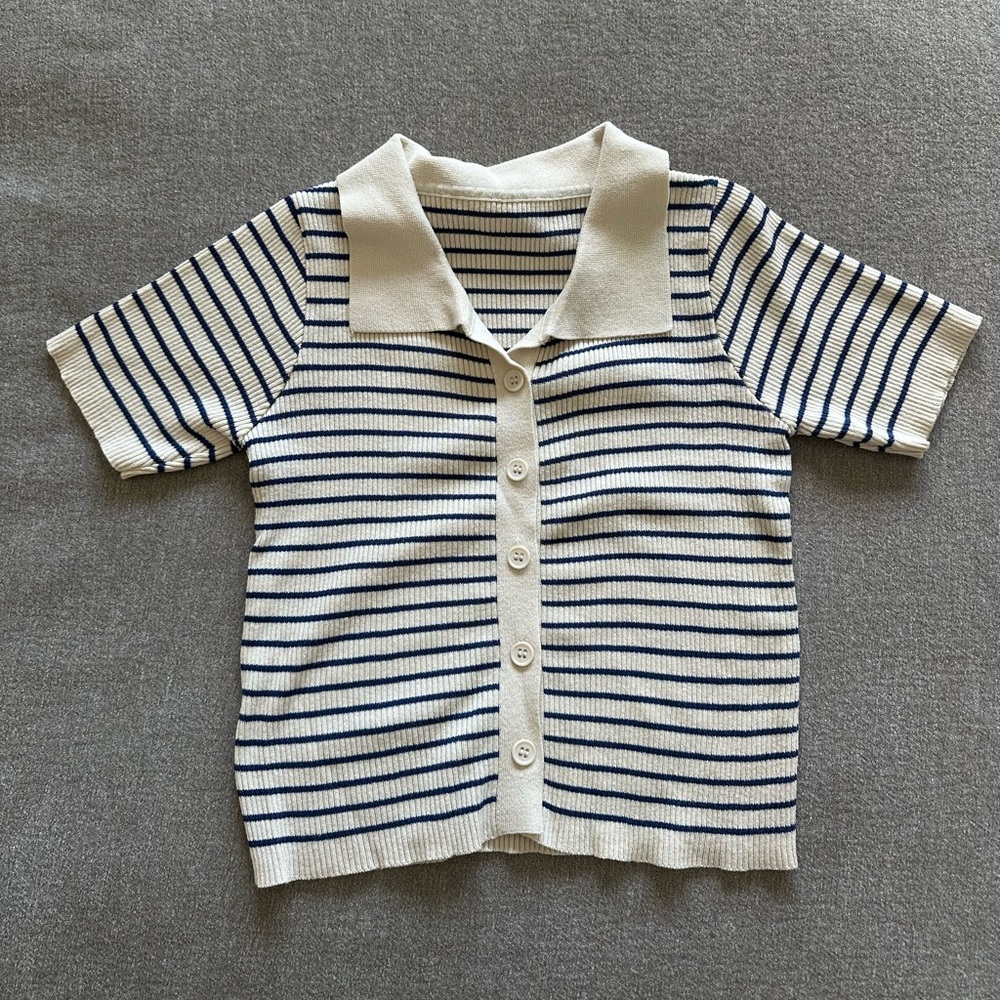 Striped Shirt - black and White